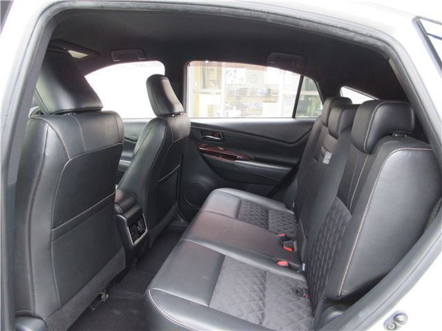 TOYOTA HARRIER PREMIUM