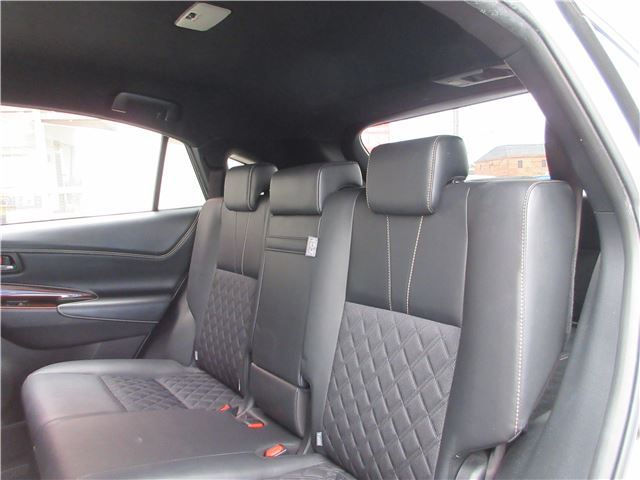 TOYOTA HARRIER PREMIUM