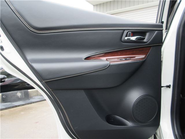 TOYOTA HARRIER PREMIUM