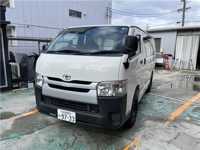 TOYOTA HIACE VAN DX