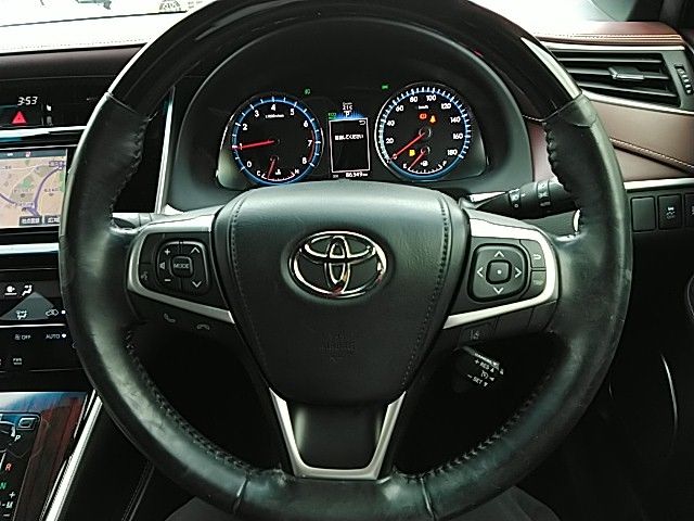 TOYOTA HARRIER PREMIUM