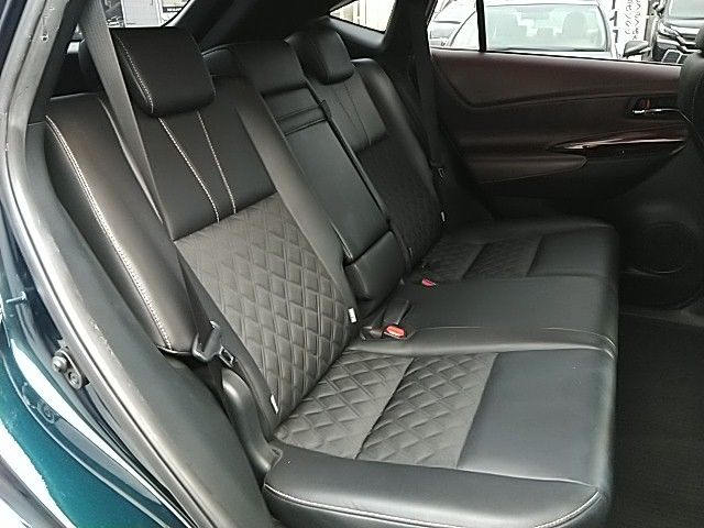 TOYOTA HARRIER PREMIUM