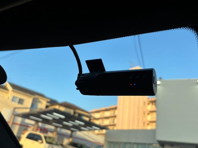 MERCEDES BENZ C-CLASS C180 LAUREUS EDITION