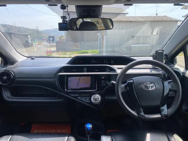 TOYOTA AQUA S STYLE BLACK