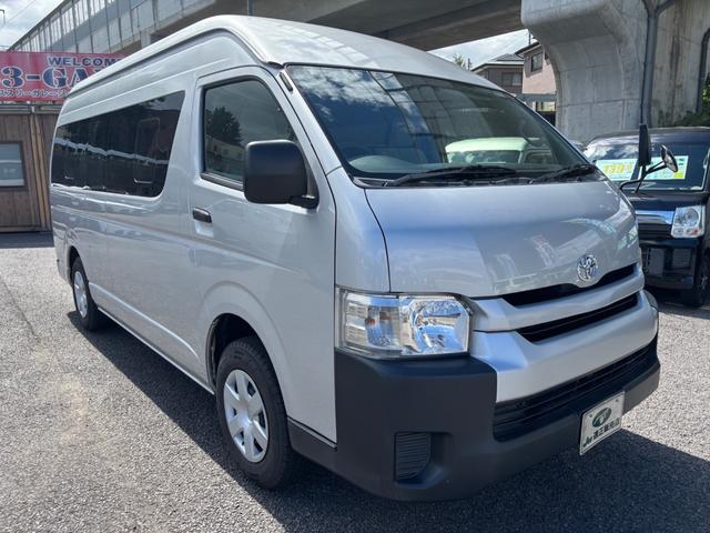 TOYOTA HIACE COMMUTER SUPER LONG GL
