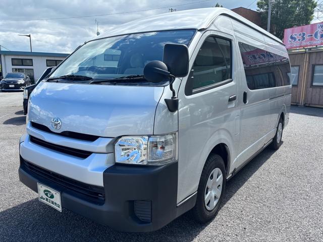 TOYOTA HIACE COMMUTER SUPER LONG GL