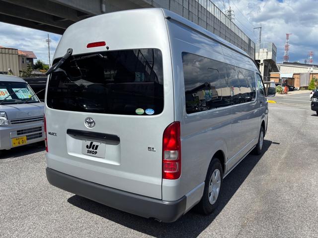TOYOTA HIACE COMMUTER SUPER LONG GL