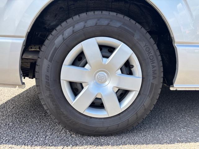 TOYOTA HIACE COMMUTER SUPER LONG GL