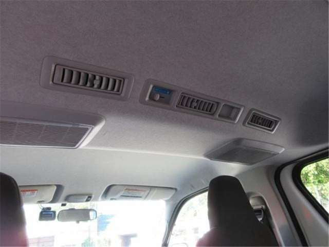 TOYOTA HIACE VAN LONG DX