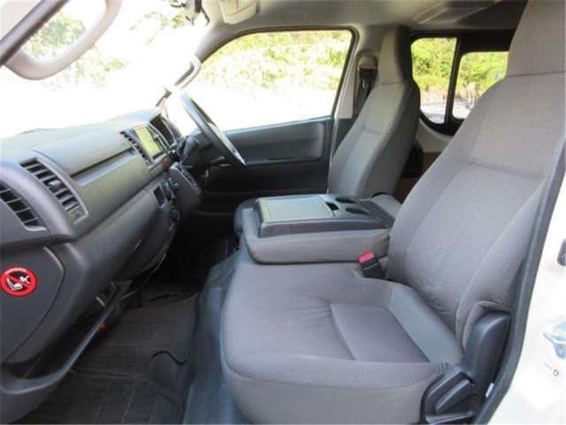 TOYOTA HIACE VAN LONG DX