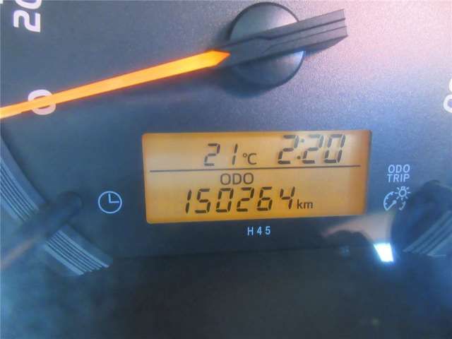 TOYOTA HIACE VAN LONG DX