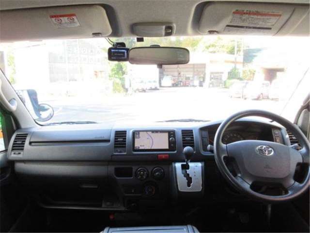 TOYOTA HIACE VAN LONG DX
