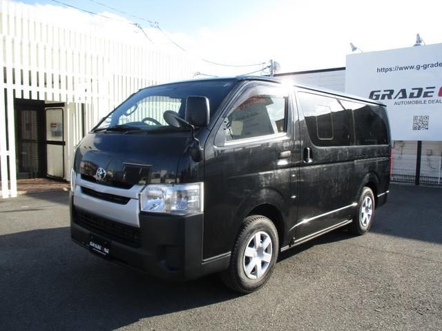 TOYOTA HIACE VAN LONG DX