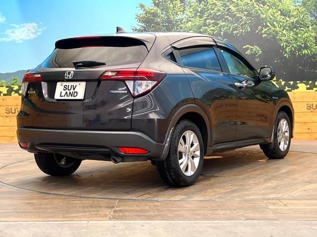 HONDA VEZEL HYBRID X