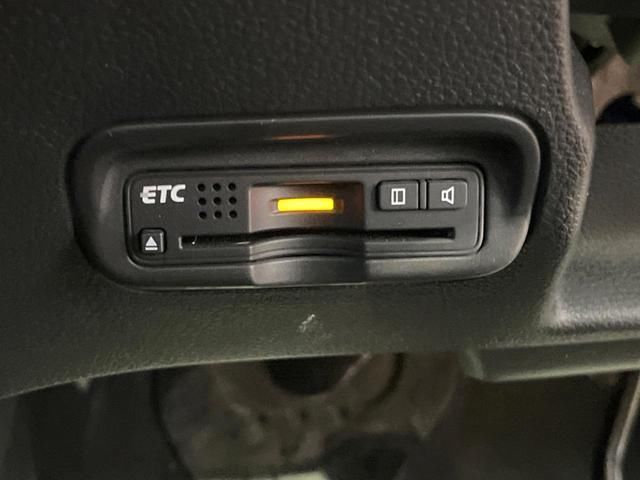 HONDA VEZEL HYBRID X