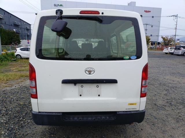 TOYOTA HIACE VAN DX