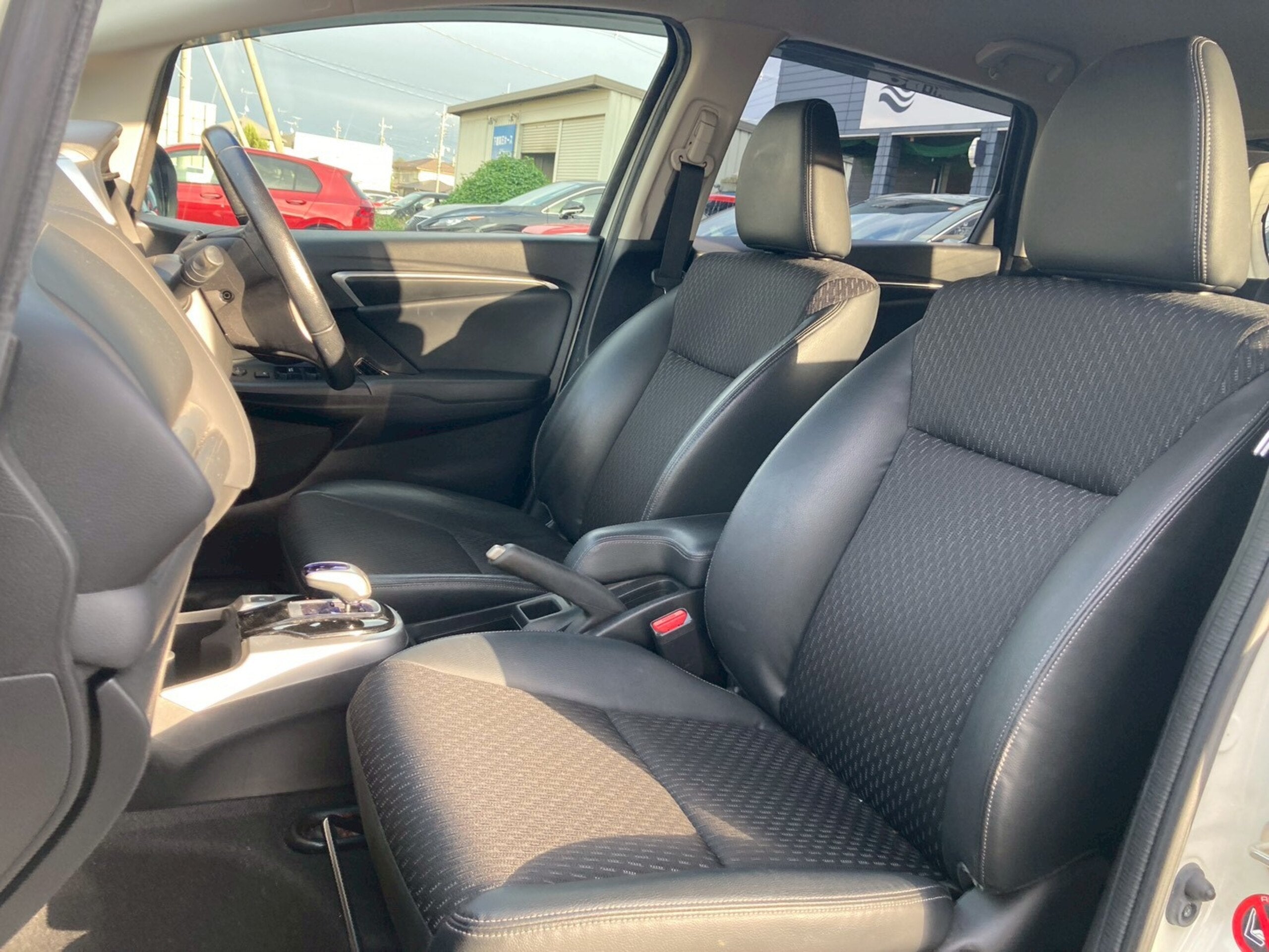 HONDA FIT HYBRID 1.5 L