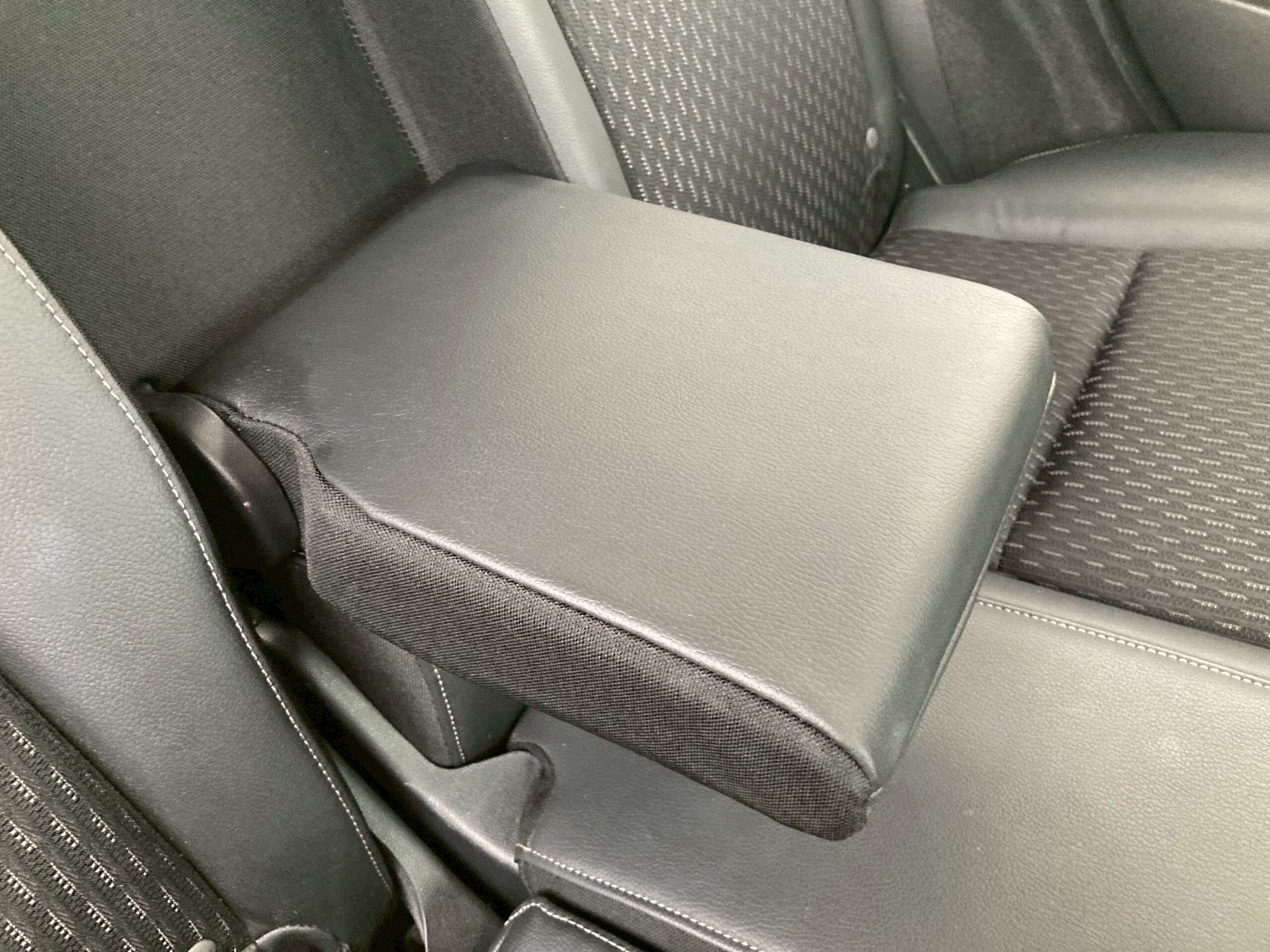 HONDA FIT HYBRID 1.5 L